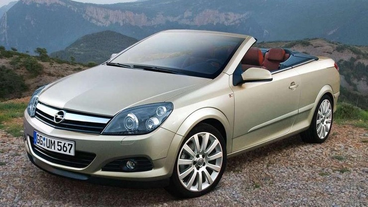 Opel Astra Convertible or Similar